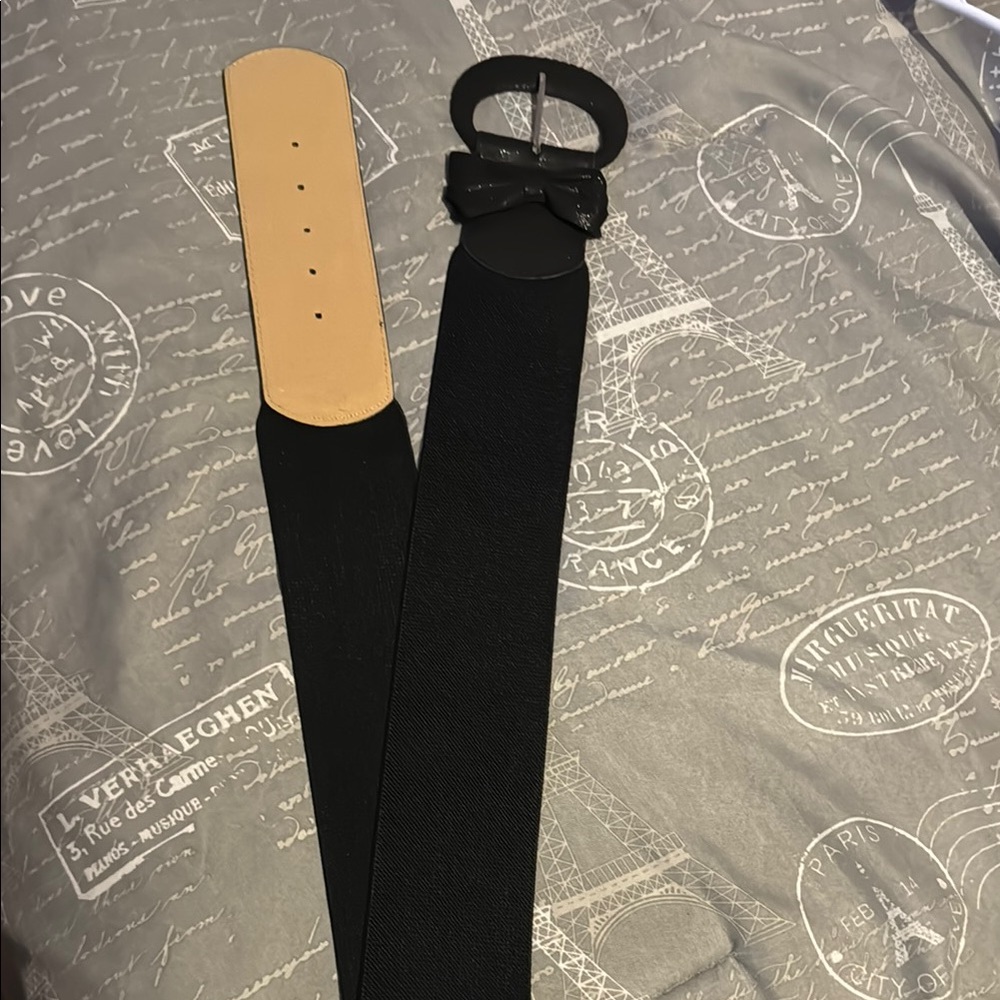 Elegant Black Leather Belt with Bow